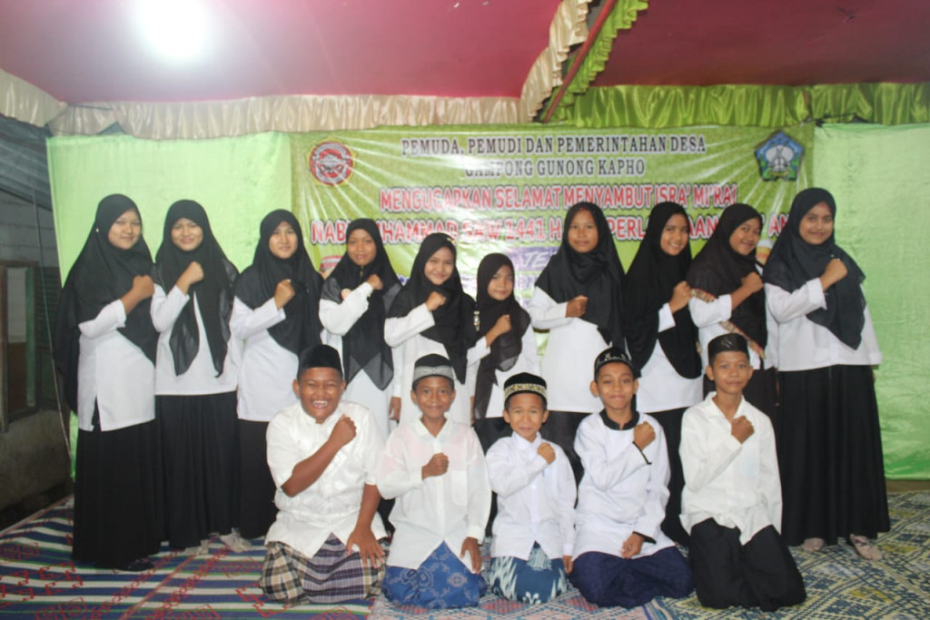 generasi penerus gunong kapho peserta festival anak sholeh indonesia (FASI)